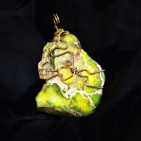 NatureLoversJewelry Jewelry - Green "Landscape" Sea Sediment Jasper Pendant